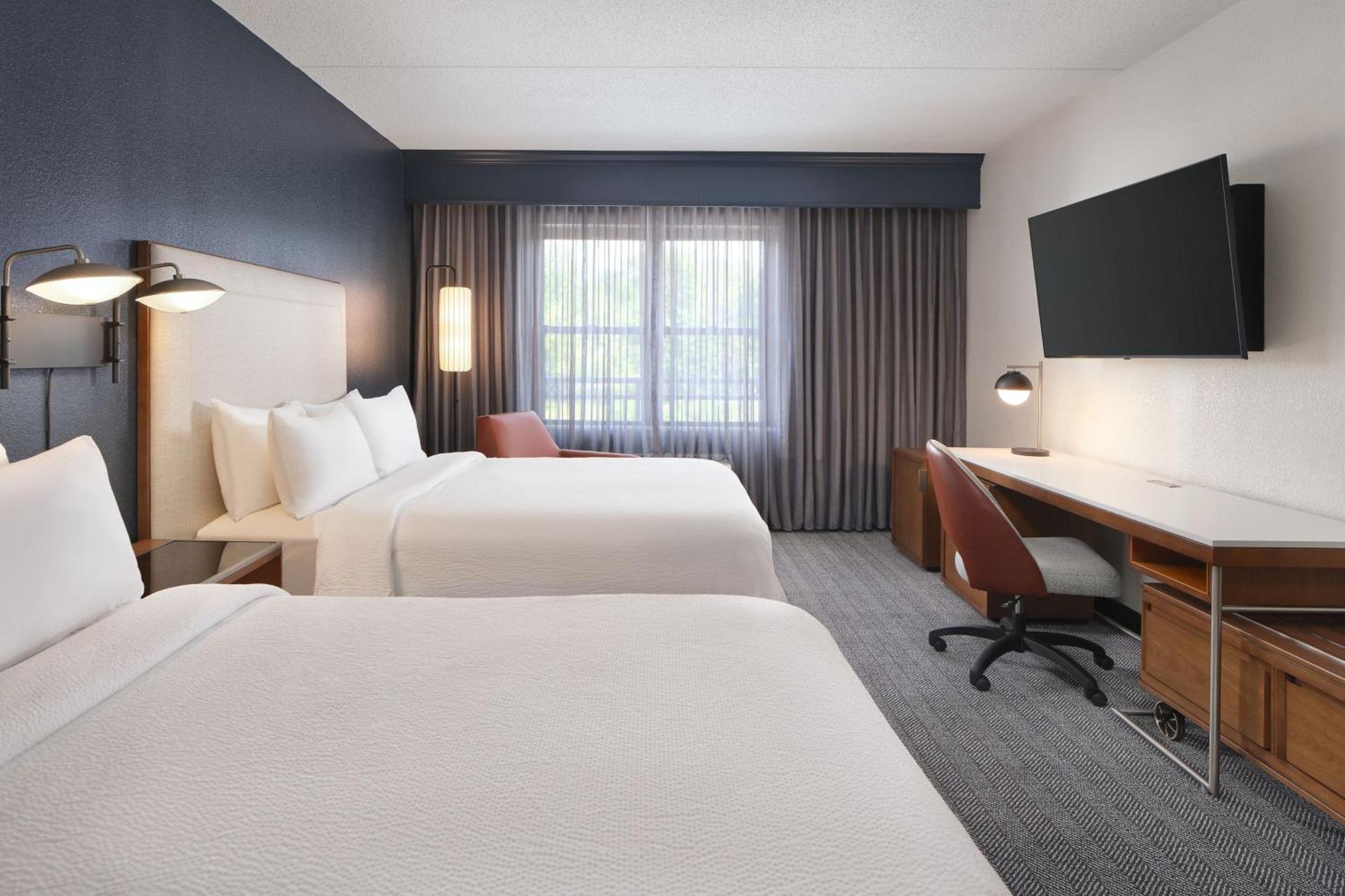 Courtyard By Marriott Saratoga Springs