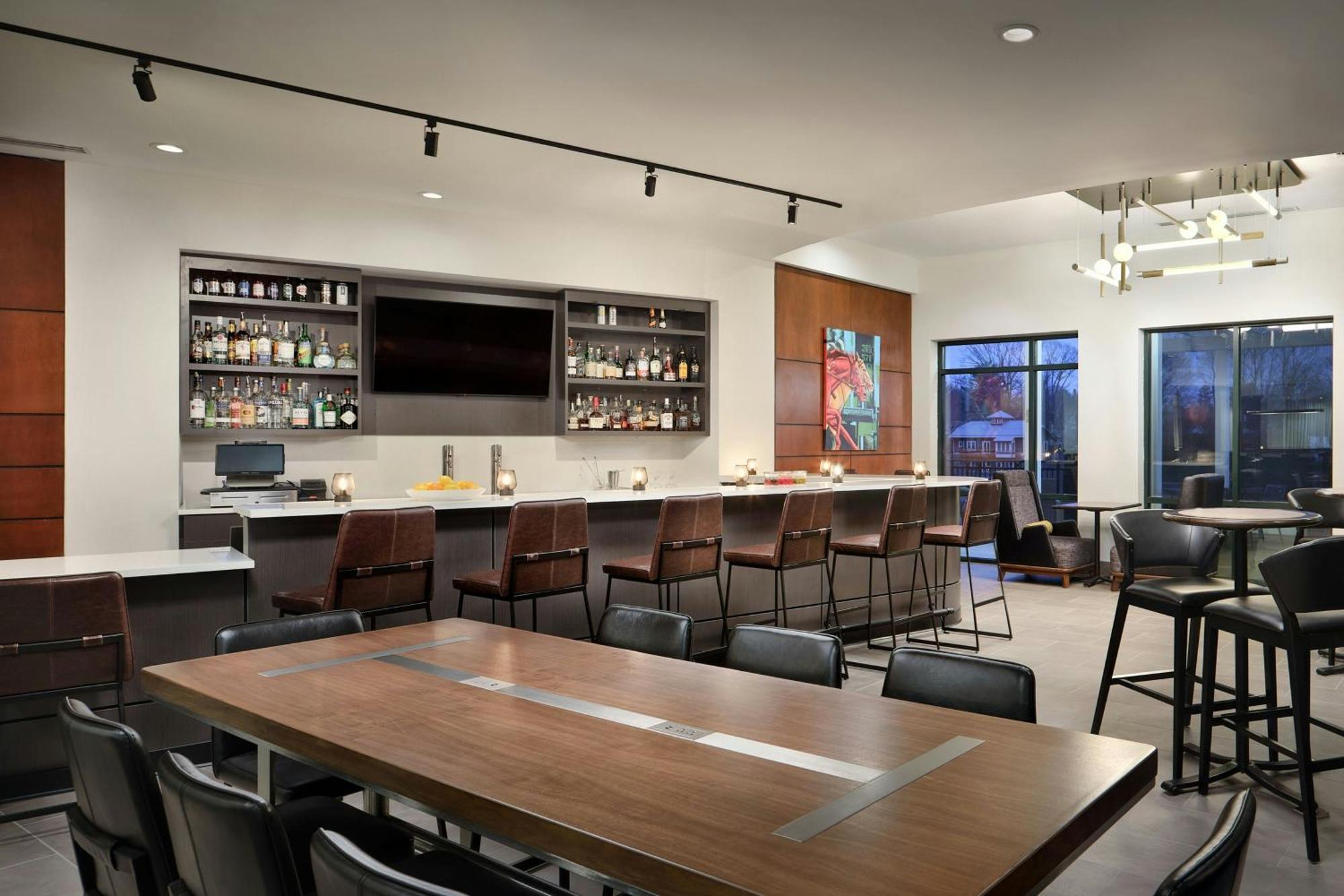Hotel Courtyard By Marriott