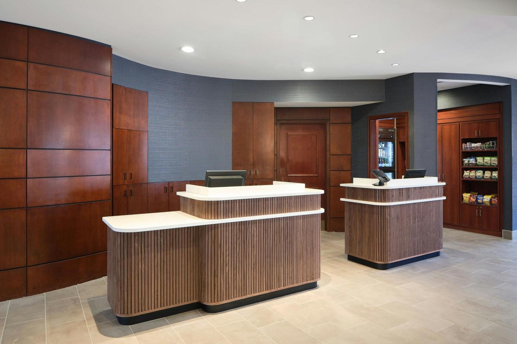 Hotel Courtyard By Marriott