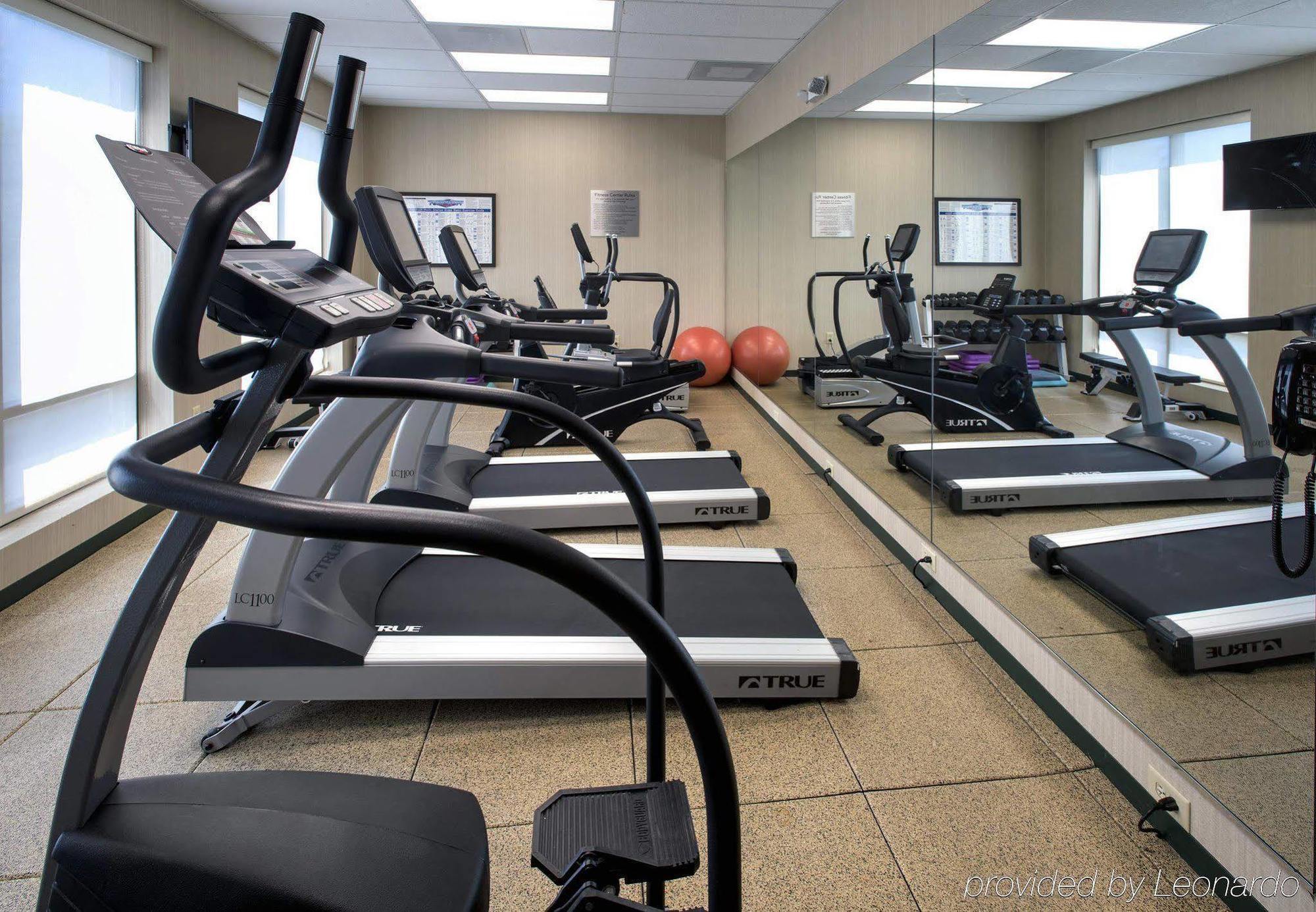 Courtyard By Marriott Hotel 3*